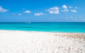 Grace Bay Place 4*